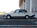 VOLVO 240 sedan