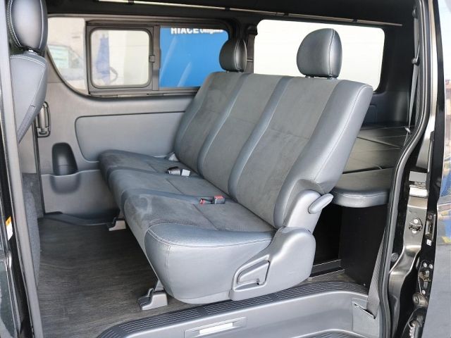 HIACE van 4WD