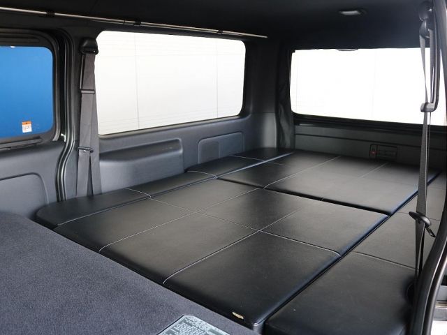 HIACE van 4WD