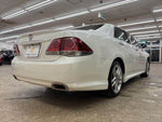CROWN sedan