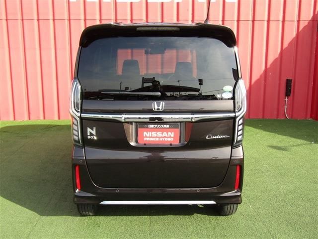 N-BOX CUSTOM