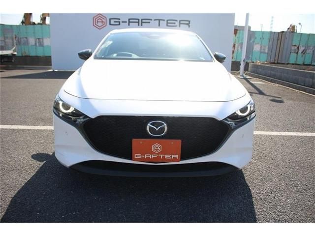 MAZDA3 FASTBACK