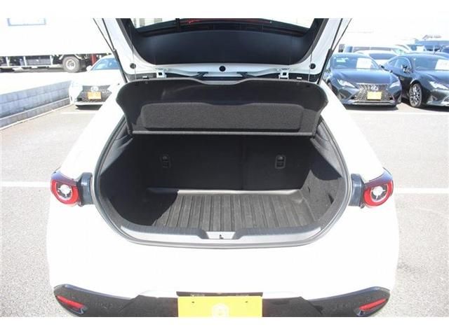 MAZDA3 FASTBACK