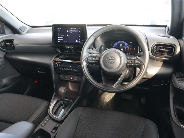 YARIS CROSS HYBRID