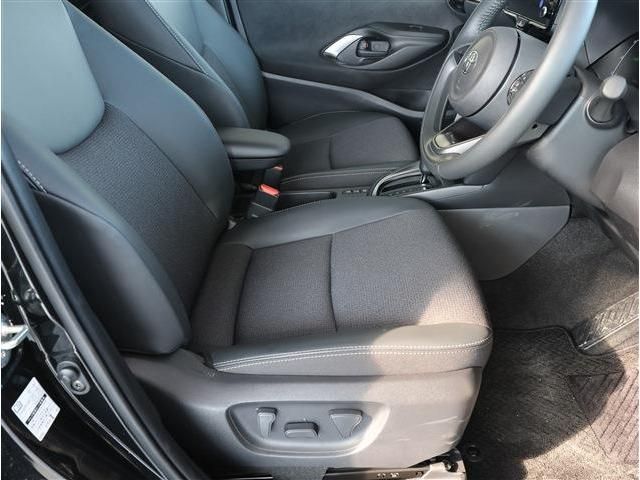 YARIS CROSS HYBRID