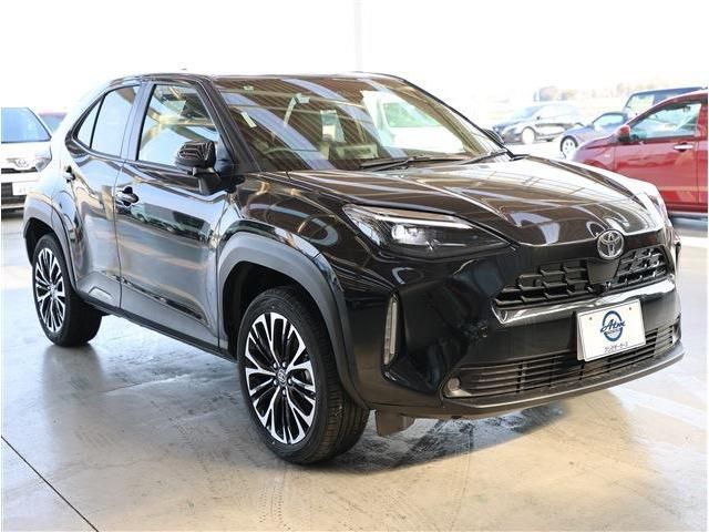 YARIS CROSS HYBRID