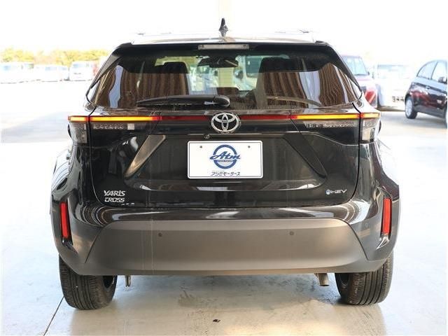 YARIS CROSS HYBRID