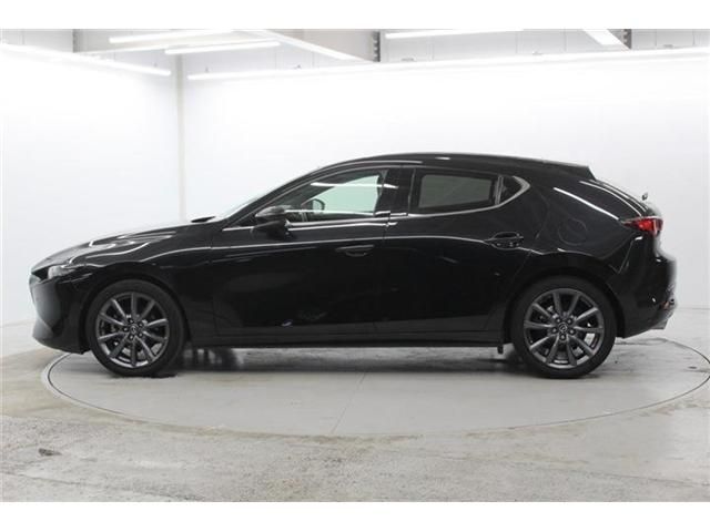 MAZDA3 FASTBACK