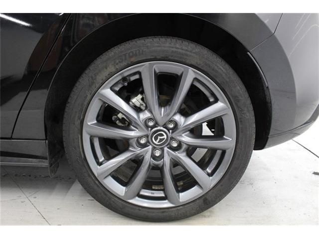 MAZDA3 FASTBACK