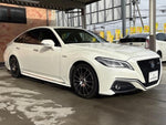 CROWN sedan hybrid