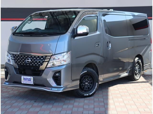 CARAVAN van 4WD