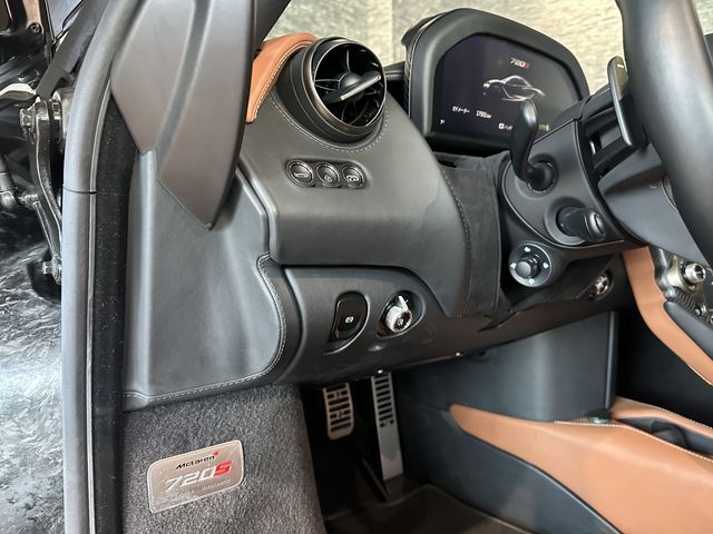 マクラーレン　７２０Ｓ