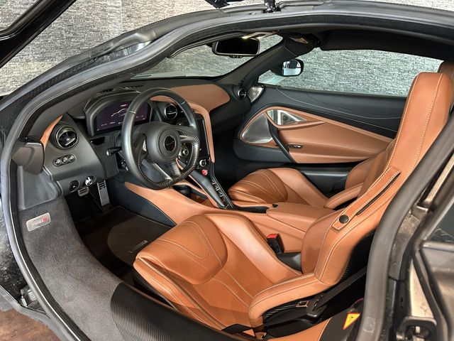 マクラーレン　７２０Ｓ