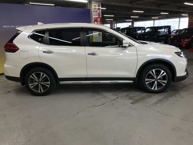 X-TRAIL 2WD
