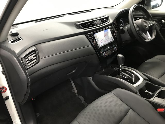 X-TRAIL 2WD