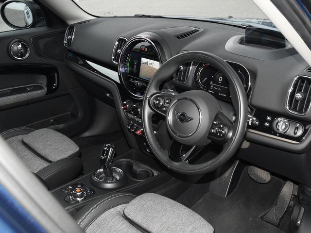 MINI COOPER D CROSSOVER