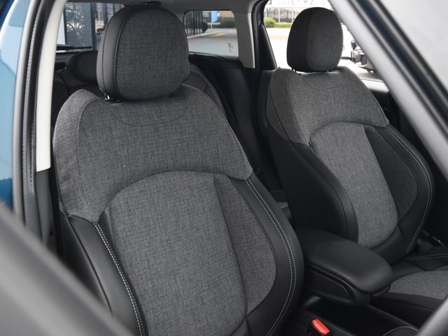 MINI COOPER D CROSSOVER
