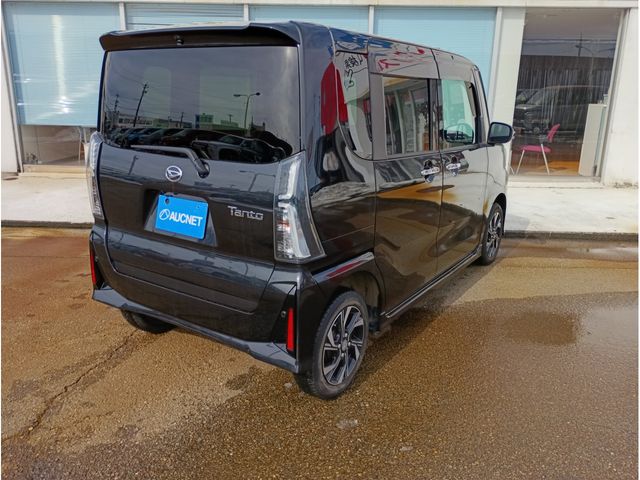 TANTO CUSTOM 4WD