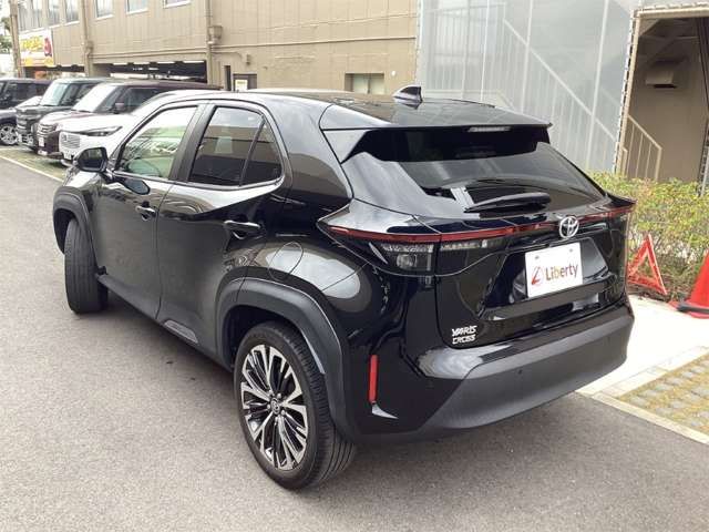 YARIS CROSS