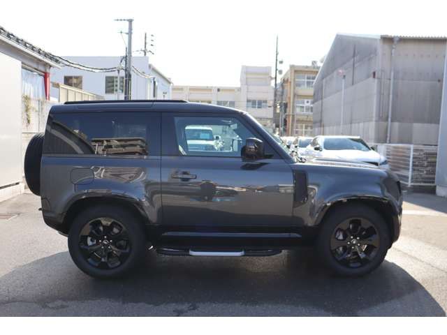 ROVER DEFENDER