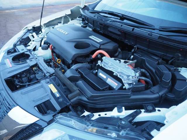X-TRAIL HYBRID 4WD