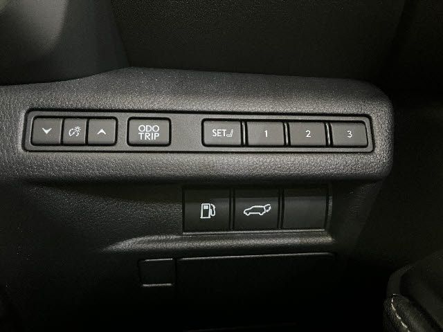 LEXUS LBX