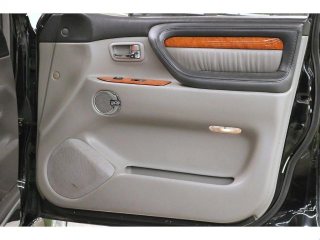 LEXUS LX470
