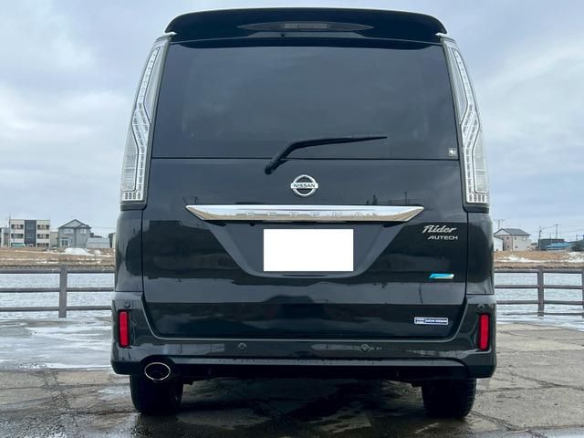 SERENA  WG 4WD
