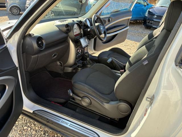 BMW MINI COOPER PACEMAN