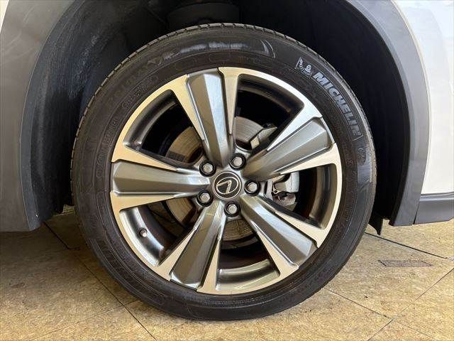 LEXUS UX300e