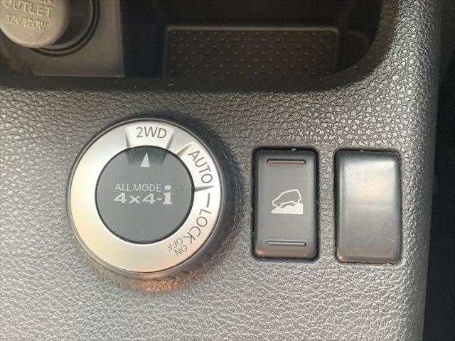 X-TRAIL 4WD