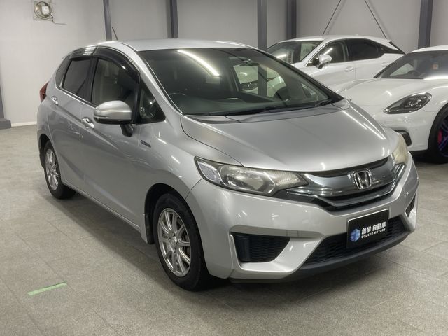 FIT HYBRID