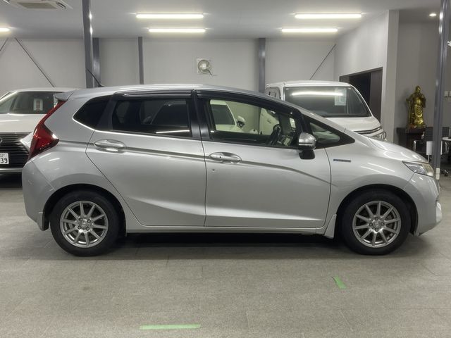 FIT HYBRID