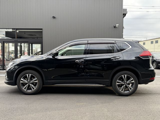X-TRAIL 2WD