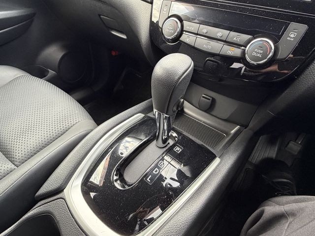 X-TRAIL 2WD
