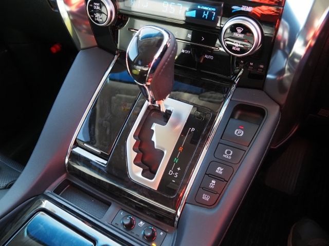 ALPHARD hybrid 4WD