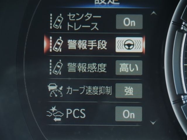 LEXUS IS300h