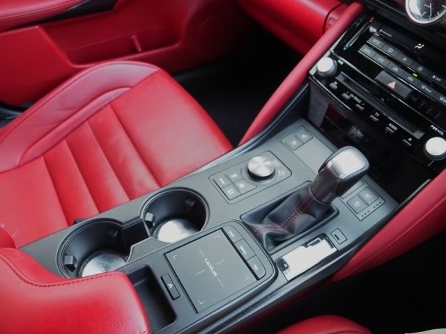 LEXUS IS300h