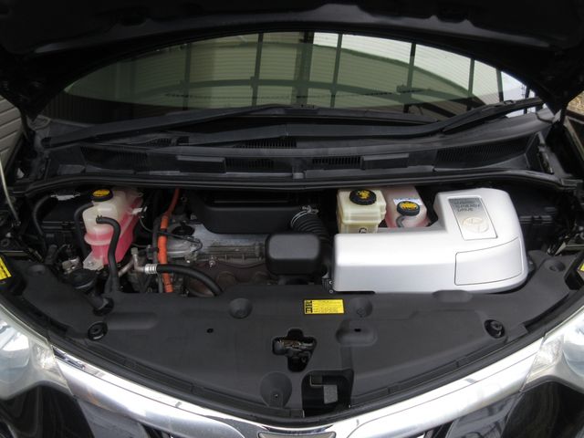 ESTIMA HYBRID 4WD