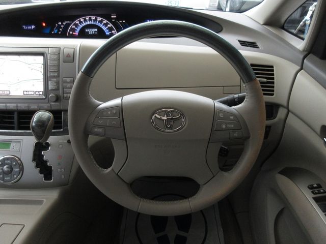 ESTIMA HYBRID 4WD