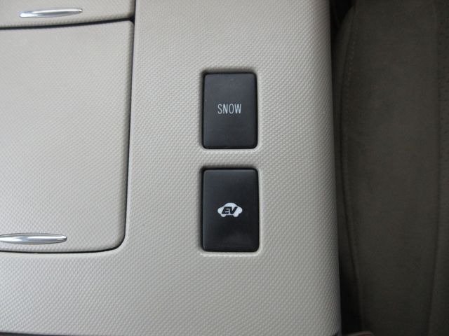 ESTIMA HYBRID 4WD