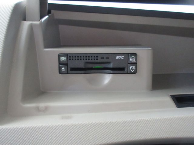 ESTIMA HYBRID 4WD