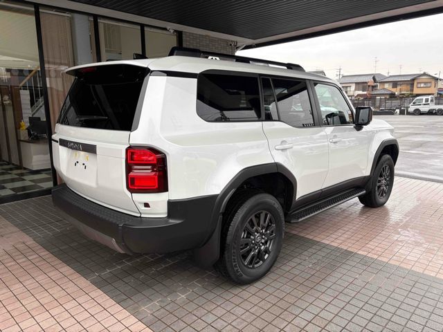 LANDCRUISER 250
