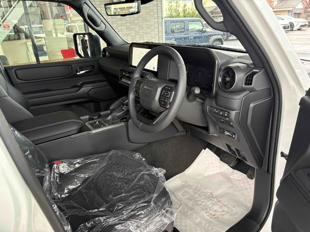 LANDCRUISER 250