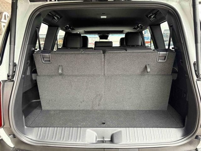 LANDCRUISER 250