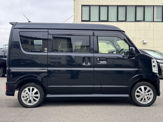 NV100 CLIPPER RIO 4WD
