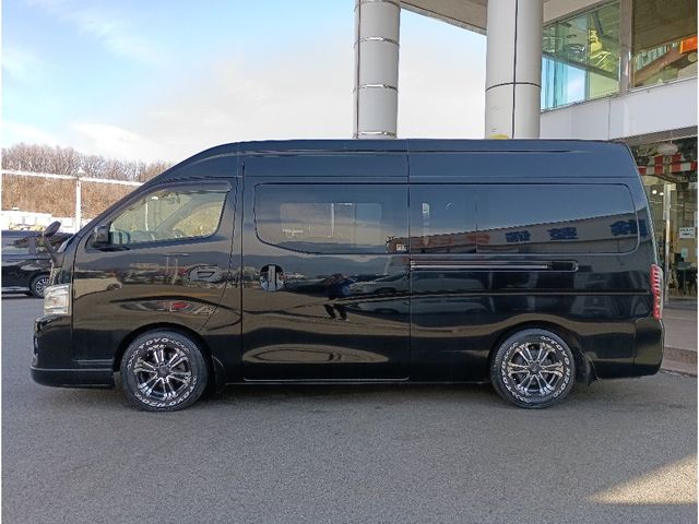 NV350 CARAVAN 4WD