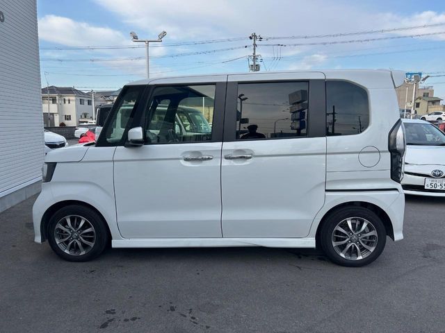 N-BOX CUSTOM