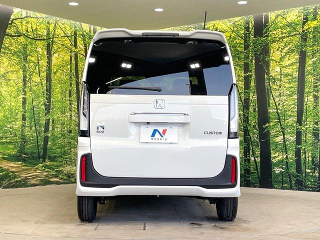 N-BOX CUSTOM