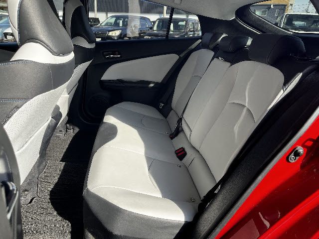 PRIUS 4WD